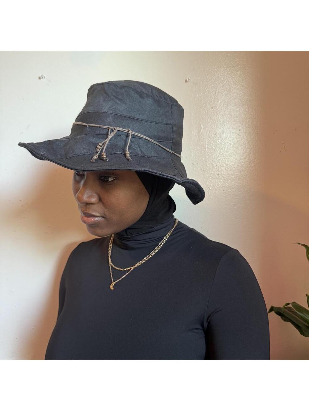 90s Royal Resortwear Y2K Black Beaded Cord Sun Bucket Hat 23"/ S